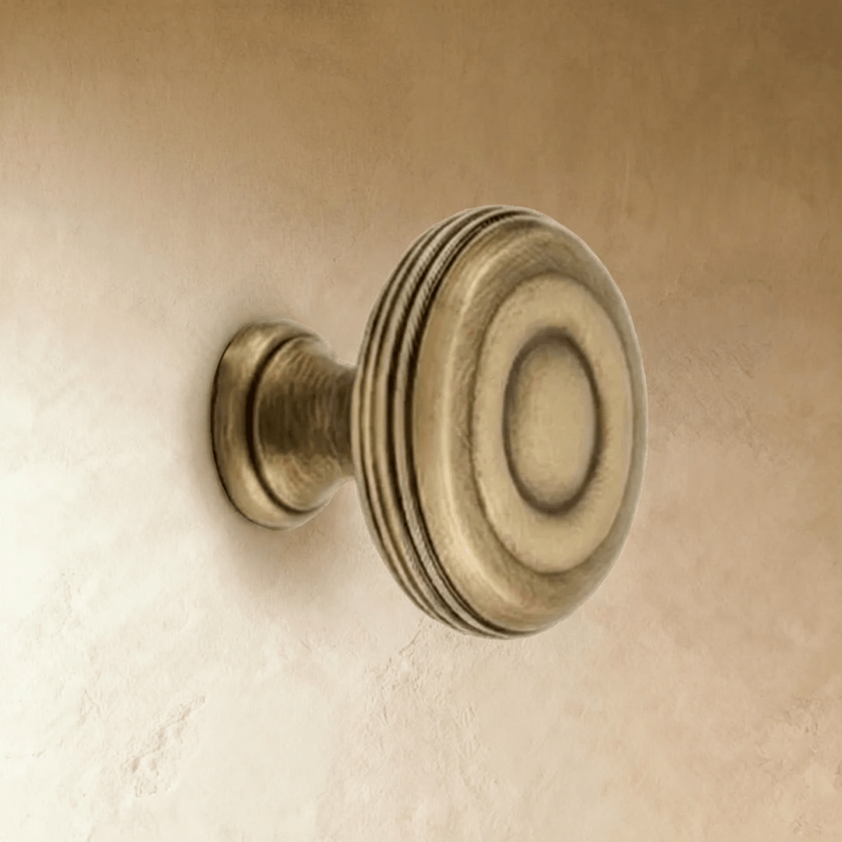 Brass-Finish Cabinet Knobs & Drawer Pulls, Modern Kitchen & Dresser Hardware, Light & Dark Gold, Set of 2, 1.1-6.3in