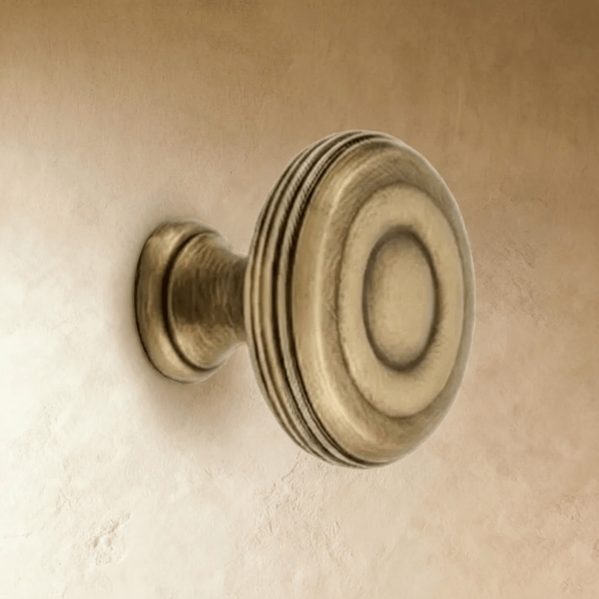 Brass-Finish Cabinet Knobs & Drawer Pulls, Modern Kitchen & Dresser Hardware, Light & Dark Gold, Set of 2, 1.1-6.3in